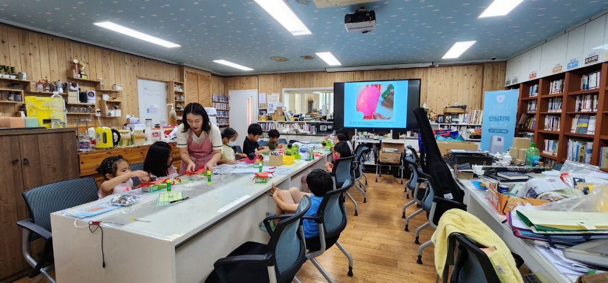 BandPhoto_2023_09_04_20_02_26_4