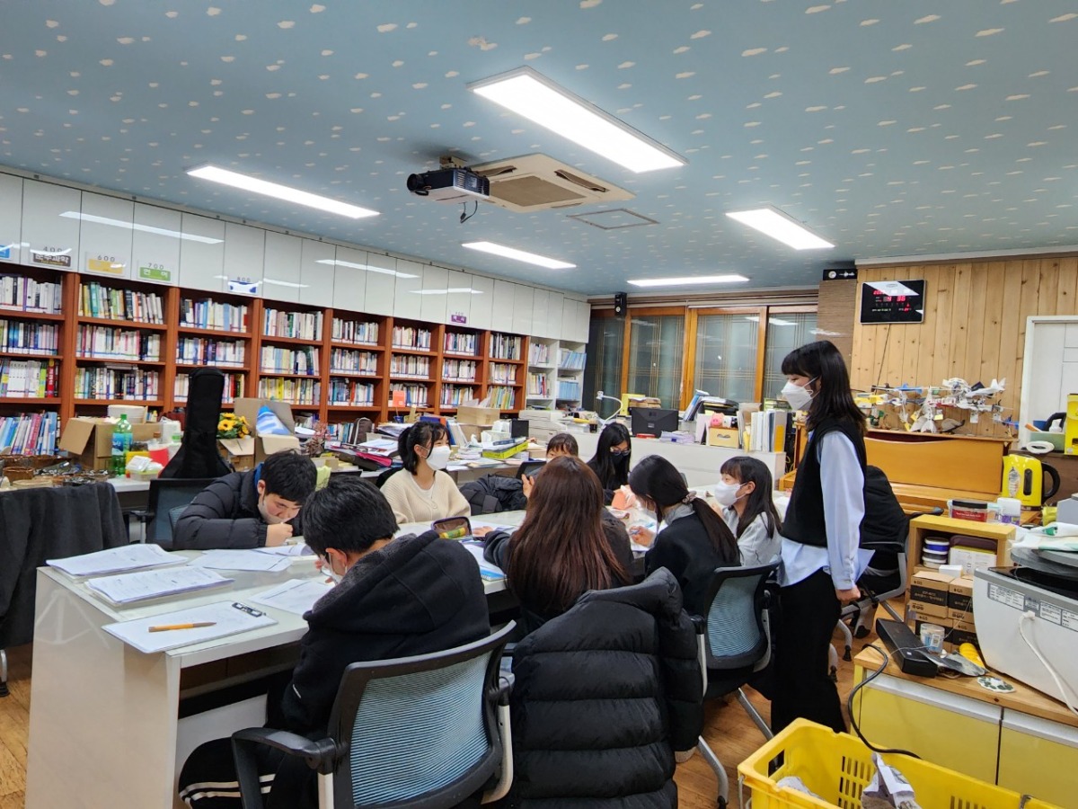 BandPhoto_2023_09_04_20_39_36_1