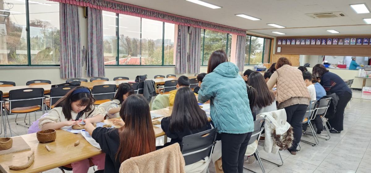 BandPhoto_2023_09_04_20_44_20_1